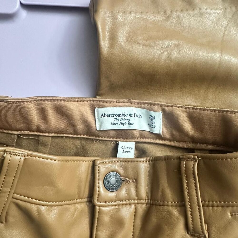 Abercrombie Curve Love Ultra High Rise Skinny Faux Leather Pants Brown - Picture 2 of 4